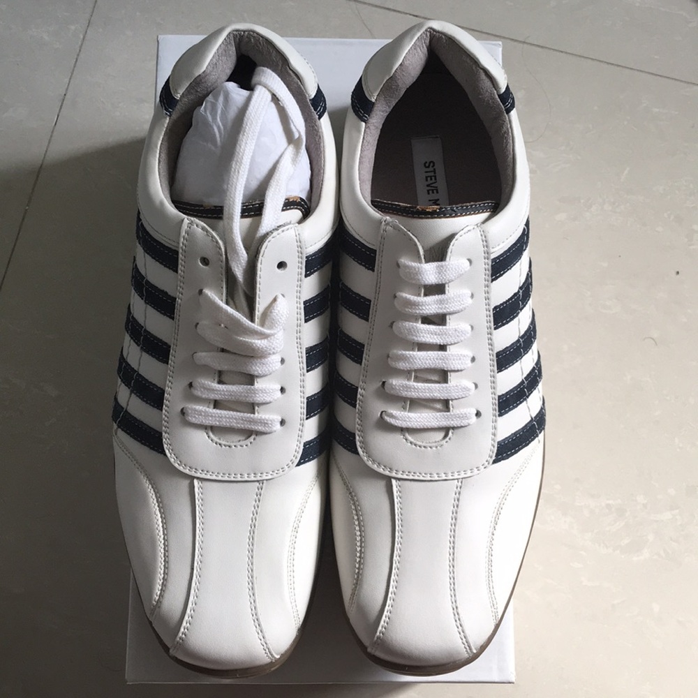 Steve Madden White & Blue Brakker Sneaker Size 11